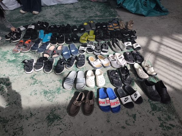 Comfortable Summer Beach Unisex EVA Rubber Slippers Fashionable International Brand Indoor Shoes for Women Men Kids