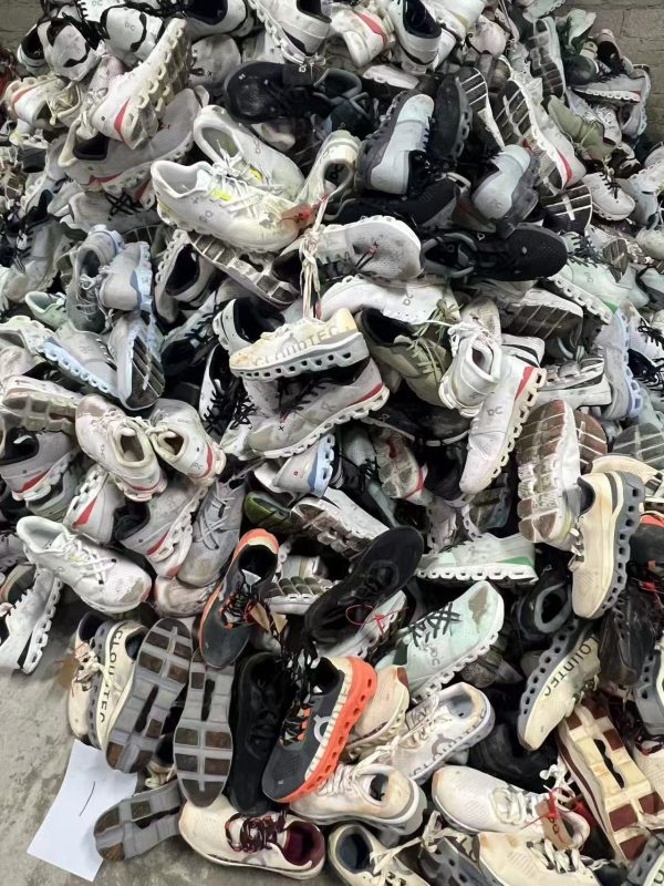 Hot wholesale women men athletic light runner shoes