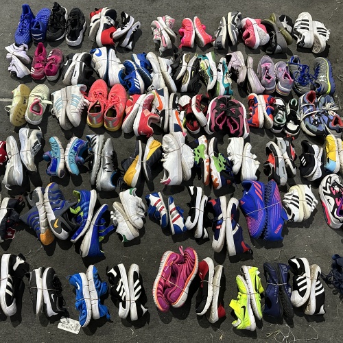 Used international brand children sport shoes