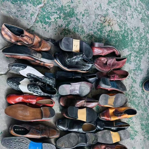Used Men Leather office Shoes Wholesale Available in pairs