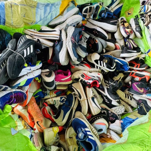 Used international brand children sport shoes