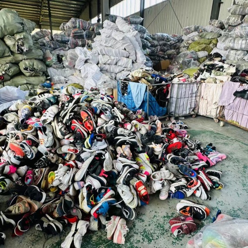 Used international brand children sport shoes