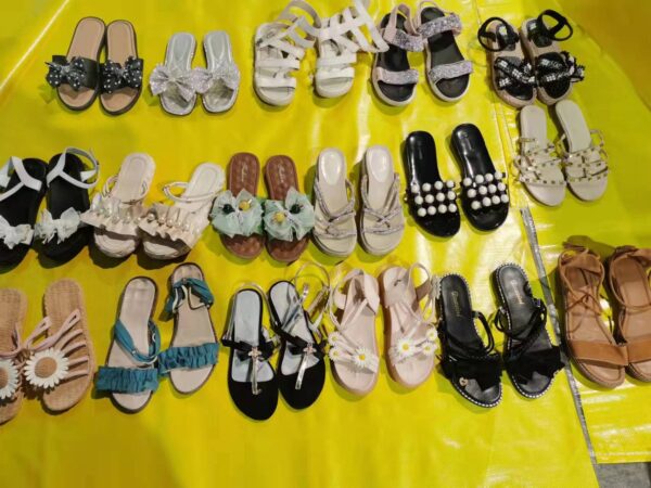 Used woman sandals fashion