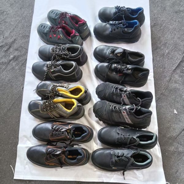 China Composite Steel Toe Safety Boots for Men Safety Shoes Comfortable Anti-slip Waterproof Worker Used Shoes of Low Cut