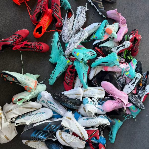 微信图片_20260112140527_603_12 Wholesale Chinese Branded New Stock Soccer Cleats Shoes Comfortable Upper Second Hand Unisex