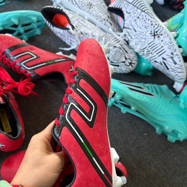 微信图片_20260112140601_605_12 Wholesale Chinese Branded New Stock Soccer Cleats Shoes Comfortable Upper Second Hand Unisex